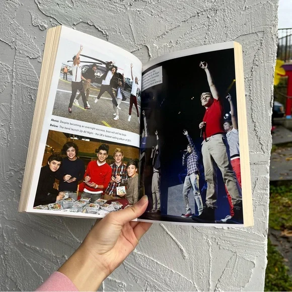 One Direction Biography Book! - Picture 6 of 7